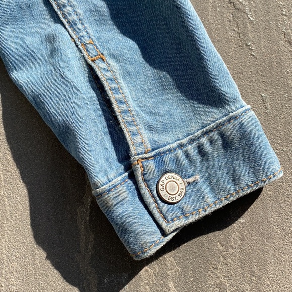 Gap kids denim jacket in xs - Picture 6 of 8